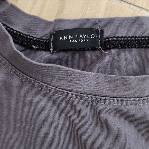 Ann Taylor Tom & Jerry Tee - Picture 4 of 5